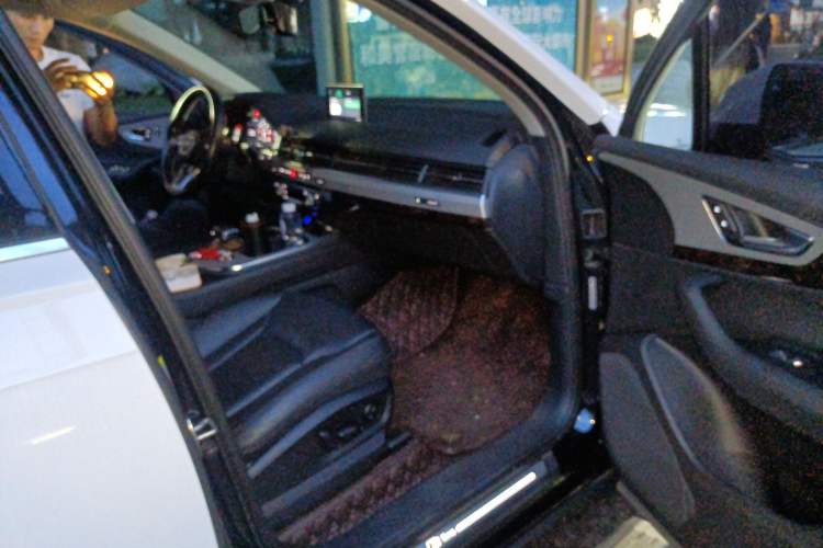 Used Audi Q7 2019 55 TFSI Technology Edition
