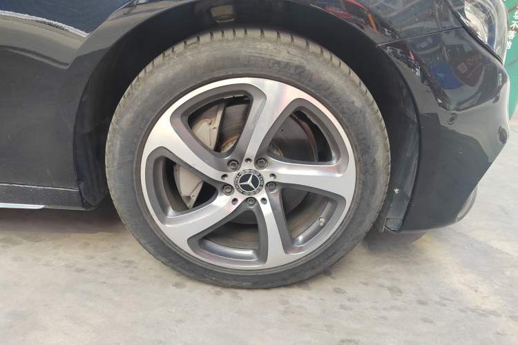 Used Mercedes-Benz E-Class 2019 Restyled E 300 L Sporty and Stylish Edition