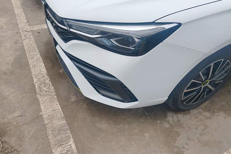 Used Roewe i5 2021 1.5L CVT Diamond Edition
