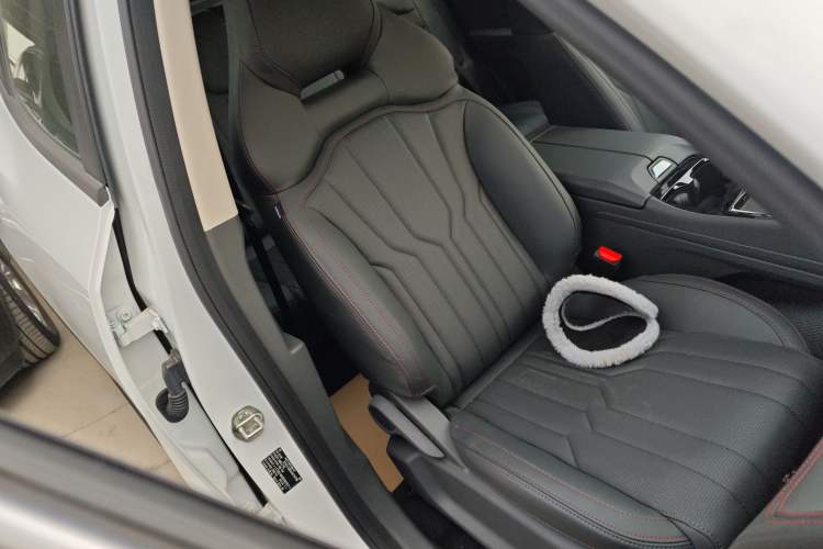 Used JETOUR Dashing 2025 1.5T DCT Ultimate Edition
