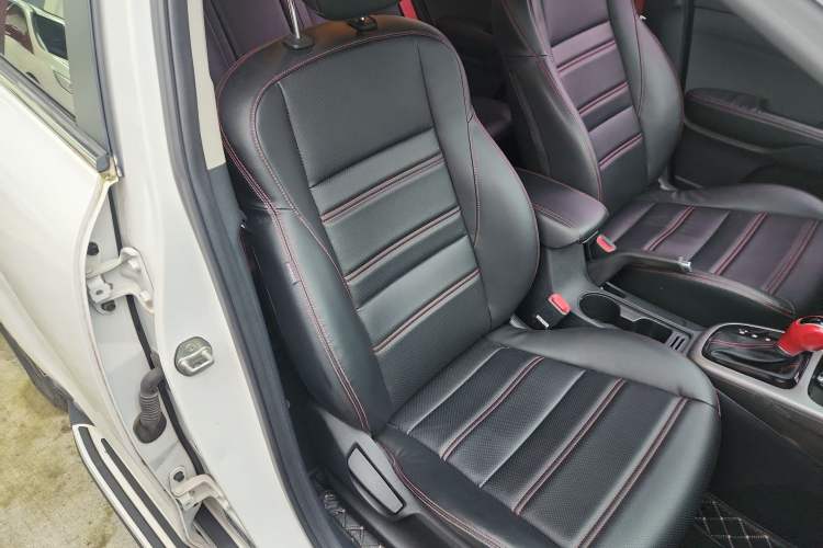 Used Kia KX3 2015 1.6T Automatic Two-Wheel Drive Special