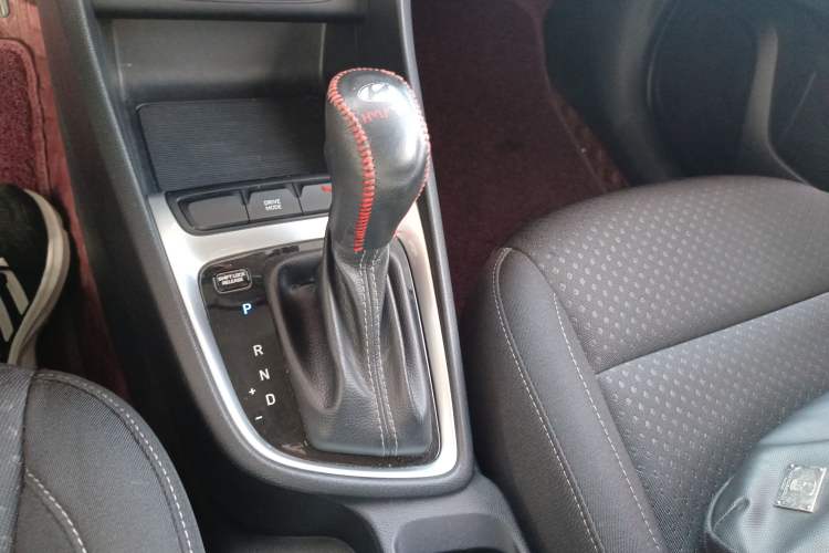 Used Hyundai Celesta 2018 1.6L Automatic GL Enjoyment Edition China VI compliant