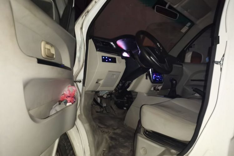 Used Jinbei Hiace X30 2019 1.5L Van Comfort Model China VI SWC15M
