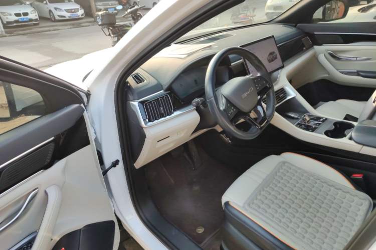 Used BYD Song PLUS New Energy 2024 Honor Edition EV 520km Luxury Model
