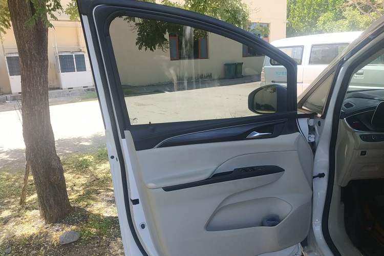 Used Buick GL8 2023 ES Lu Zun Comfort Model
