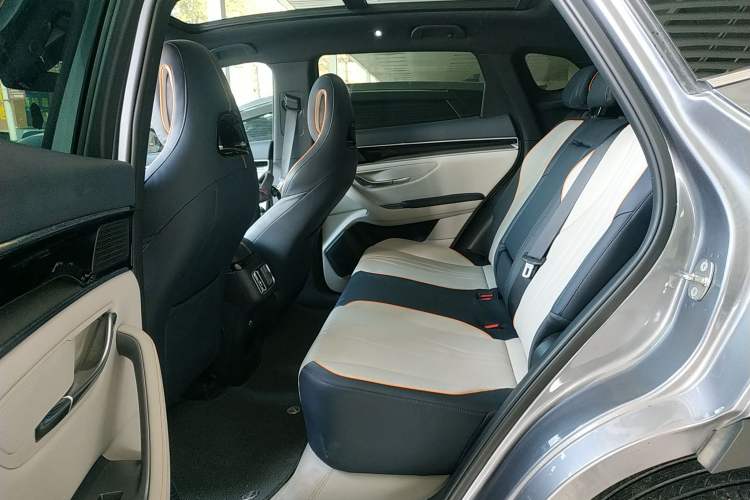 Used BYD Song PLUS New Energy 2024 Honor Edition EV 520km Luxury Model
