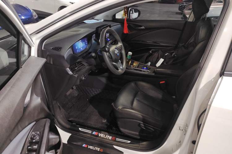 Used Buick Velite 6 2023 430km Range Commuter Version
