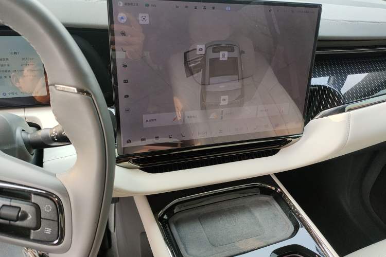 Used Zeekr 009 2024 7-Seater Walk-Through Version Four-Wheel Drive 108 kWh