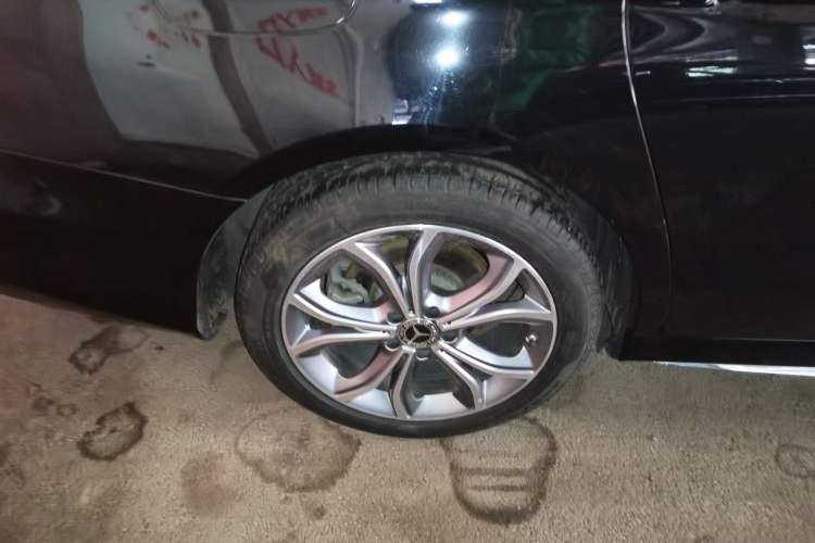 Used Mercedes-Benz E-Class 2021 Restyled E 300 L Sporty and Stylish Edition
