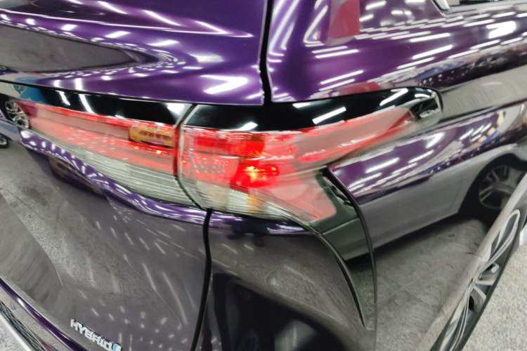 Used Toyota Granvia 2023 2.5L Hybrid Prestige PLUS Edition