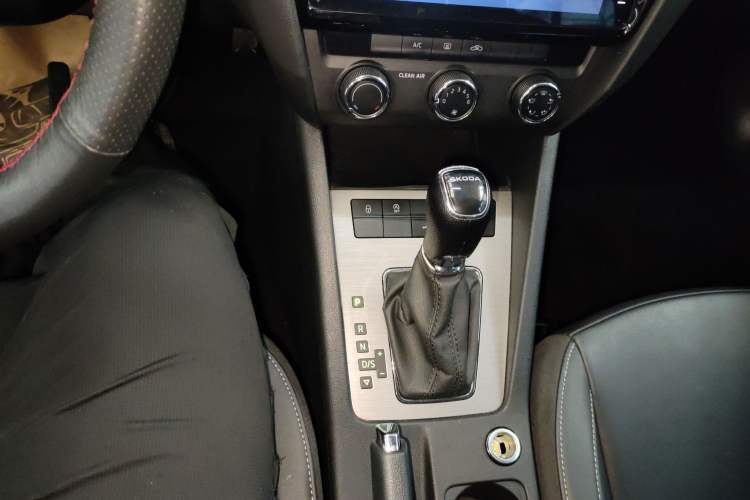 Used Skoda Octavia 2022 1.5L Automatic Comfort Edition
