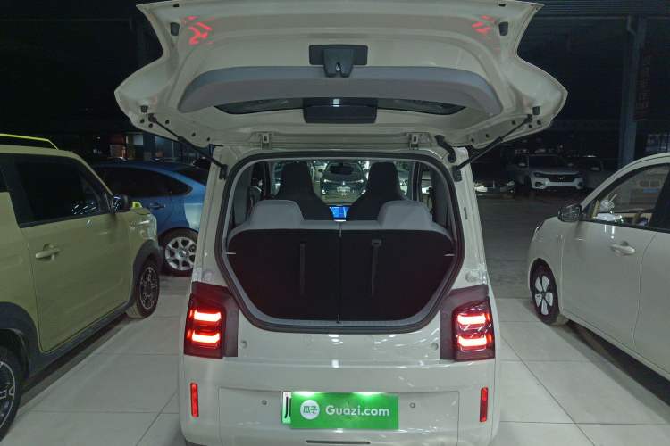 Used Wuling Air ev 2023 - Four Seats - Advanced Edition
