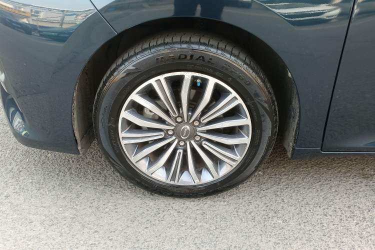 Used GAC Trumpchi M6 2019 270T DCT Luxury Edition (7-seater) China VI