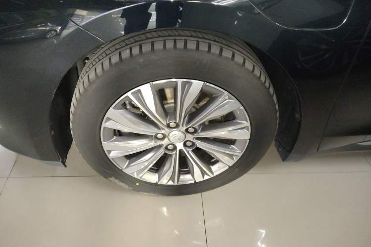 Used Hongqi E-QM5 2024 560km PLUS
