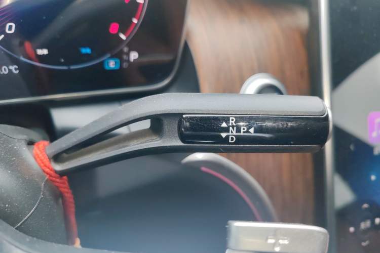 Used Mercedes-Benz GLC 2025 GLC 300 L 4MATIC Dynamic Model 5 Seats