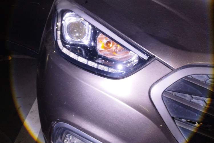 Used Hyundai ix35 2013 2.0L Automatic Two-Wheel Drive Comfort GL China V Standard