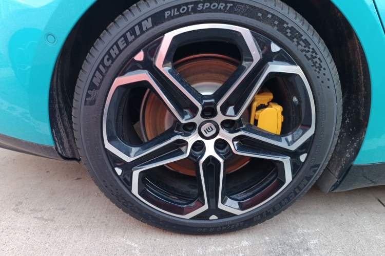 Used  SU7 2024 Four-Wheel-Drive Max Founder's Edition
