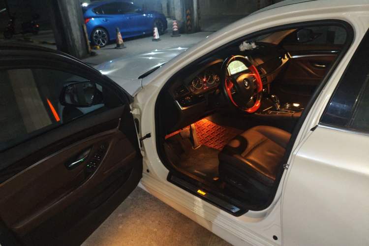 Used BMW 5 Series 2014 525Li Luxury Design Package
