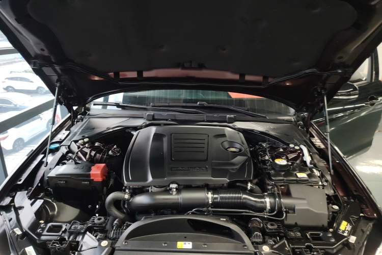 Used Jaguar XFL 2020 XFL 2.0T P200 Two-Wheel-Drive Rally Flag Edition
