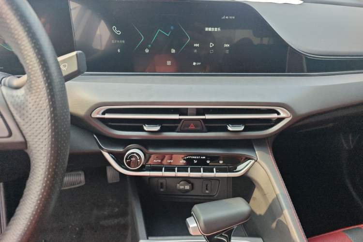 Used Changan Eado 2021 PLUS Blue Whale NE 1.4T GDI DCT Flagship Model