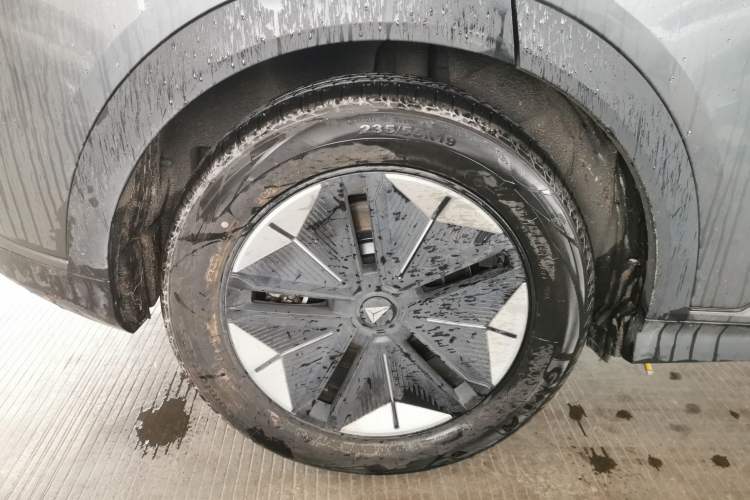 Used Deepal S07 2023 200Max Range-Extended Version