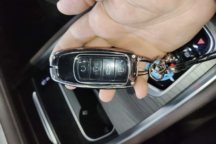 Used Chery Tiggo 8 PRO 2024 Champion Edition 290T Two-Wheel Drive Peak Version 5 Seats
