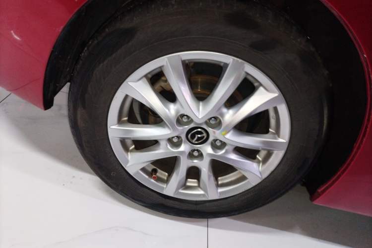 Used Mazda Mazda 3 Axela 2016 Sedan 1.5L Automatic Comfort Model
