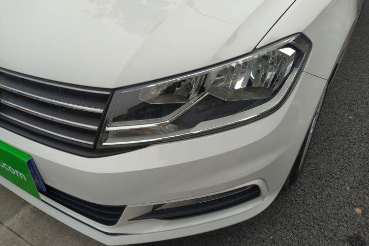 Used Volkswagen Santana 2018 1.5L Manual Comfort Edition
