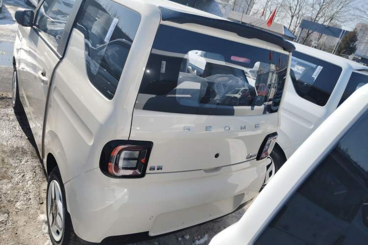 Used  Panda 2025 210 km – Yuanqi Bear
