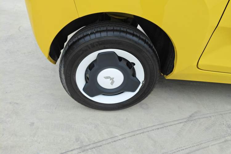 Used Wuling Hongguang MINIEV 2021 Macaron Premium Model – Lithium Iron Phosphate
