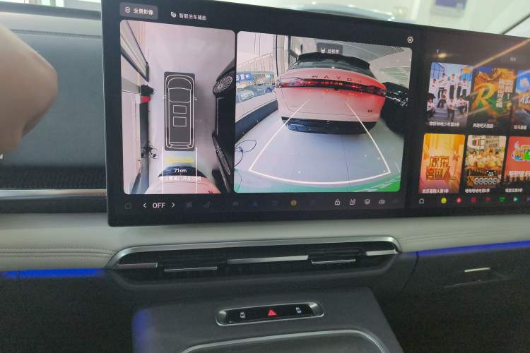 Used VOYAH Dream 2025 PHEV Four-Wheel-Drive Flagship Kunpeng Edition
