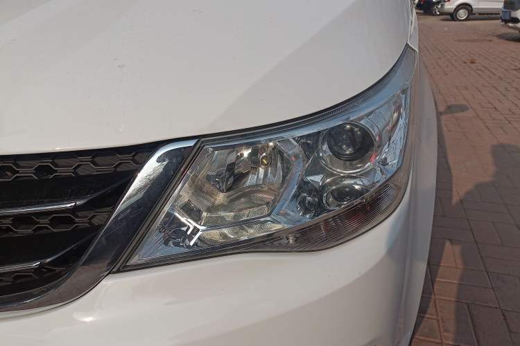 Used Baojun 730 2016 1.5L Manual Comfort Version 7 Seats China V Emission Standard
