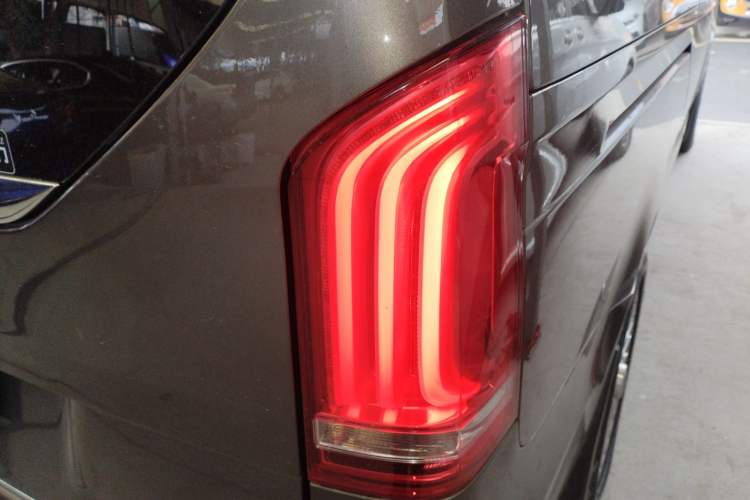 Used Mercedes-Benz V-Class 2018 V 260 Prestige Edition China V
