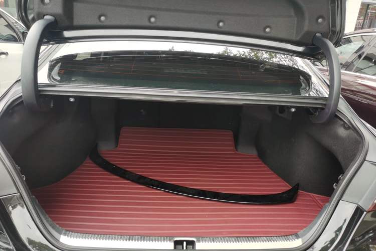 Used Toyota Camry 2021 2.5G Luxury Edition
