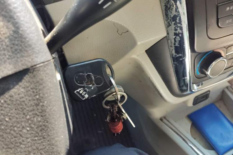 Used Jinbei Hiace X30 2021 1.5L Wealthy Van China VI Standard SWC15M