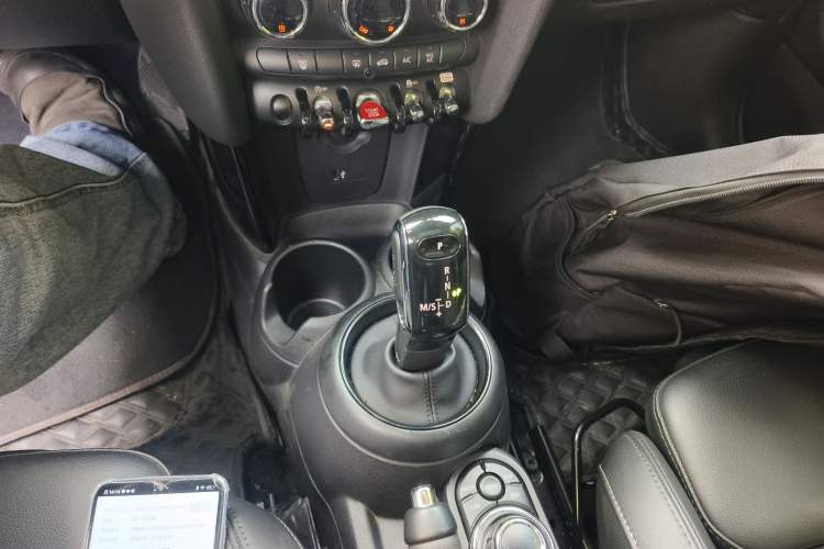 Used MINI MINI 2021 2.0T COOPER S Classic Edition
