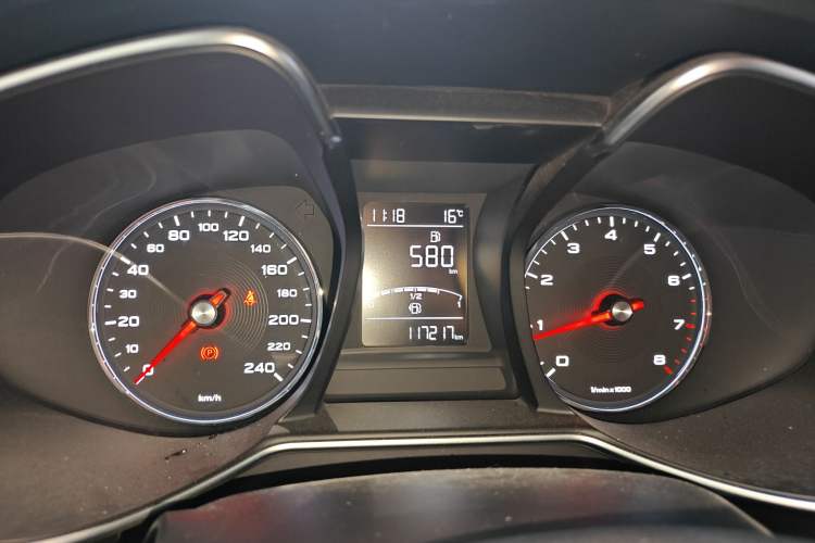 Used MG 6 2017 20T Manual Luxury Smart Connect Version China V Standard
