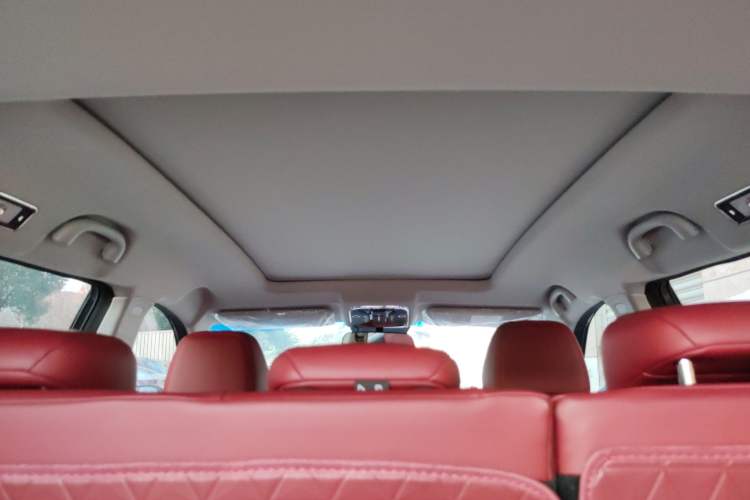 Used JETOUR X70 2025 1.5T DCT Overdrive PRO 5-Seater
