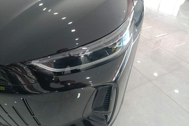 Used Chery Fengyun T9 2024 120 Long-Range Flagship Version 7 Seats Ternary Lithium
