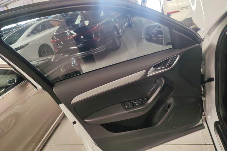 Used Audi Q3 2018 30th Anniversary Edition 30 TFSI Fashion Model