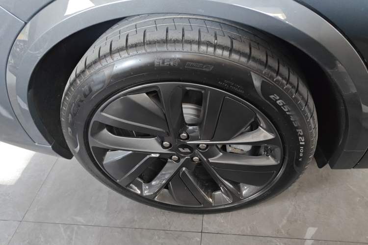 Used Li Auto L9 2022 Max model
