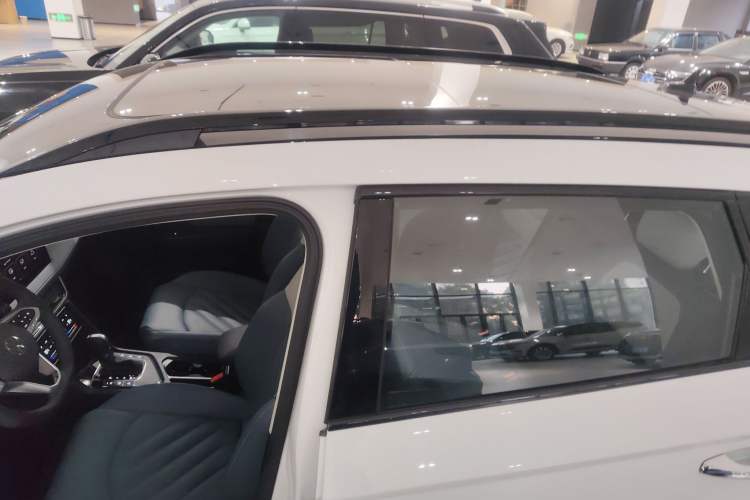 Used Volkswagen Tharu 2024 300TSI Two-Wheel-Drive Moon Luxury Edition