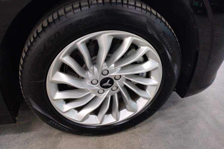 Used VOYAH Dream 2022 0-Emission Version Range of 475 km
