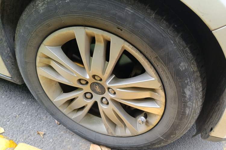 Used Ford Focus 2012 Sedan 1.6L Automatic Comfort Model
