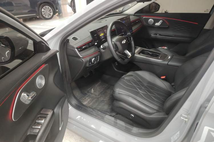 Used Chery Fengyun A8L 2025 1.5 TGDI 145 km Luxury Version