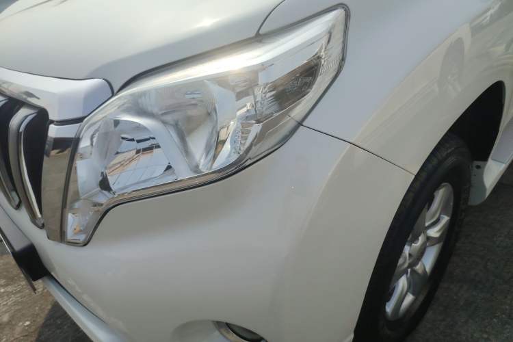 Used Toyota Prado 2017 2.7L Parallel Import