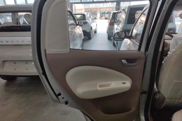 Used Wuling Hongguang MINIEV 2025 Four-Door Version Advanced Edition
