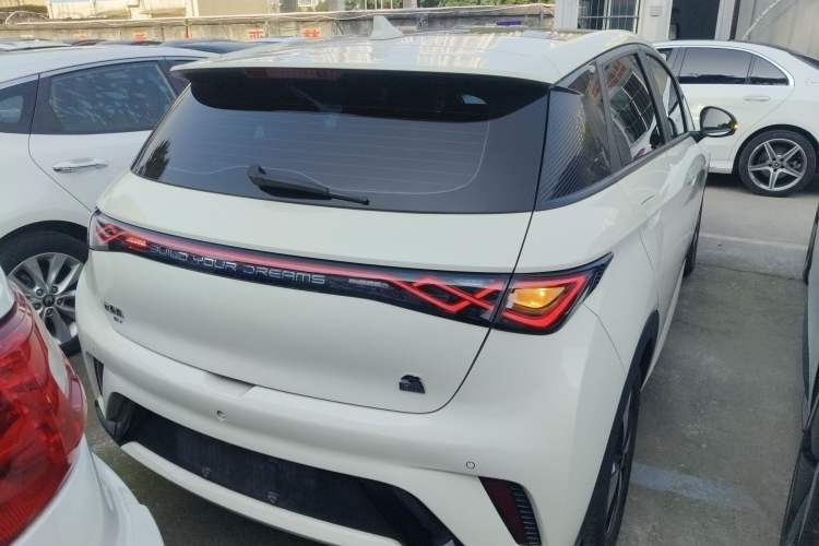 Used BYD Dolphin 2023 420 km Fashion Edition
