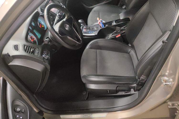 Used Buick Regal 2015 1.6T Leading Technology Model
