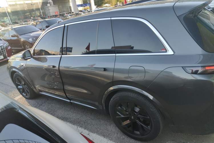 Used Li Auto L8 2023 Max model
